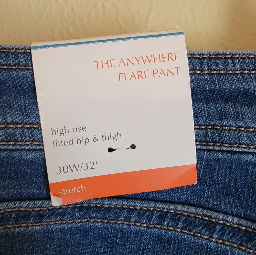 Knox Rose | The Anywhere Flare Pant | Plus Size High-rise - Picture 10 of 16